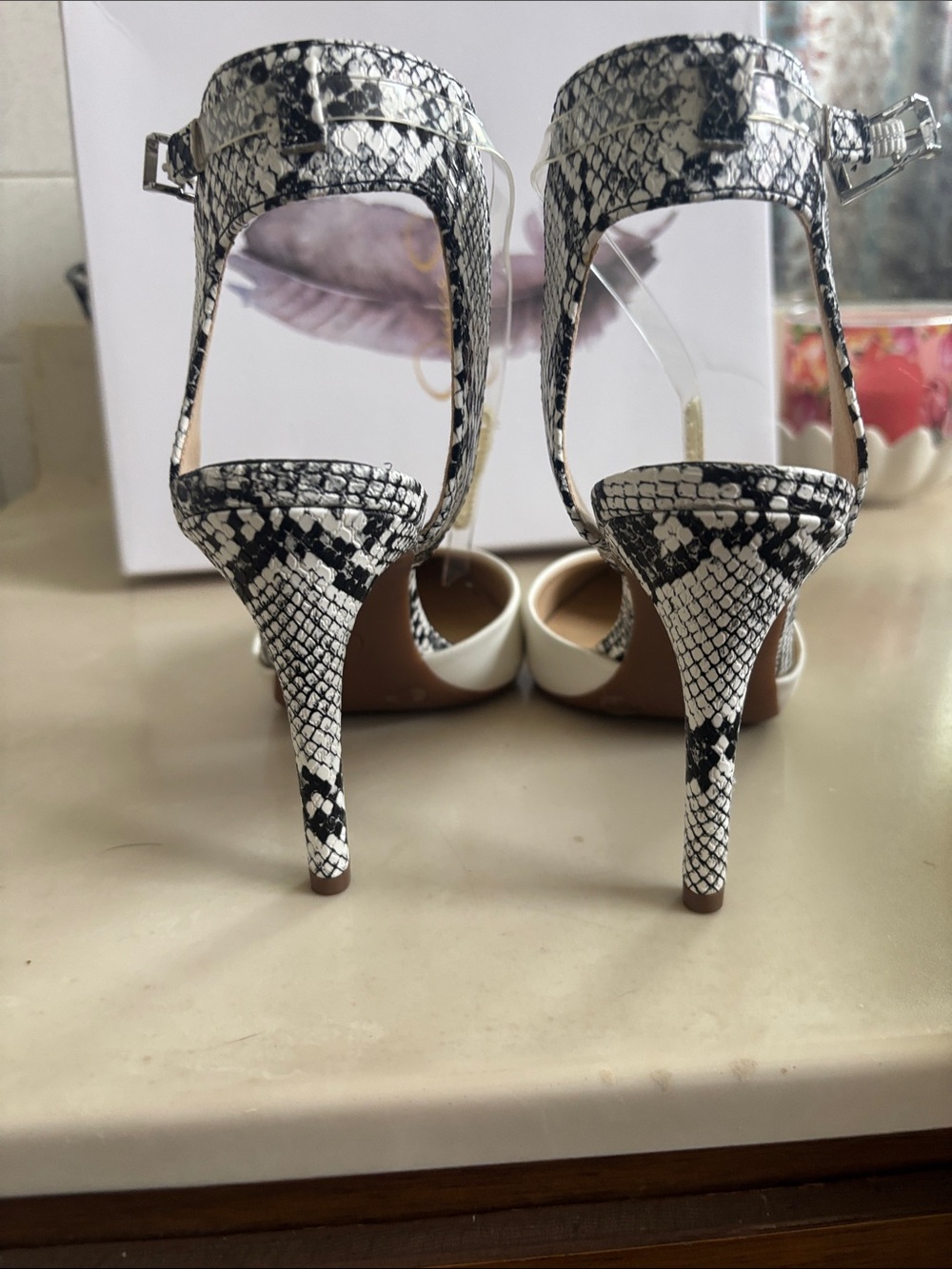 Jessica Simpson White Pumps with Black-and-White Snake-Print Ankle Straps - Picture 2 of 7